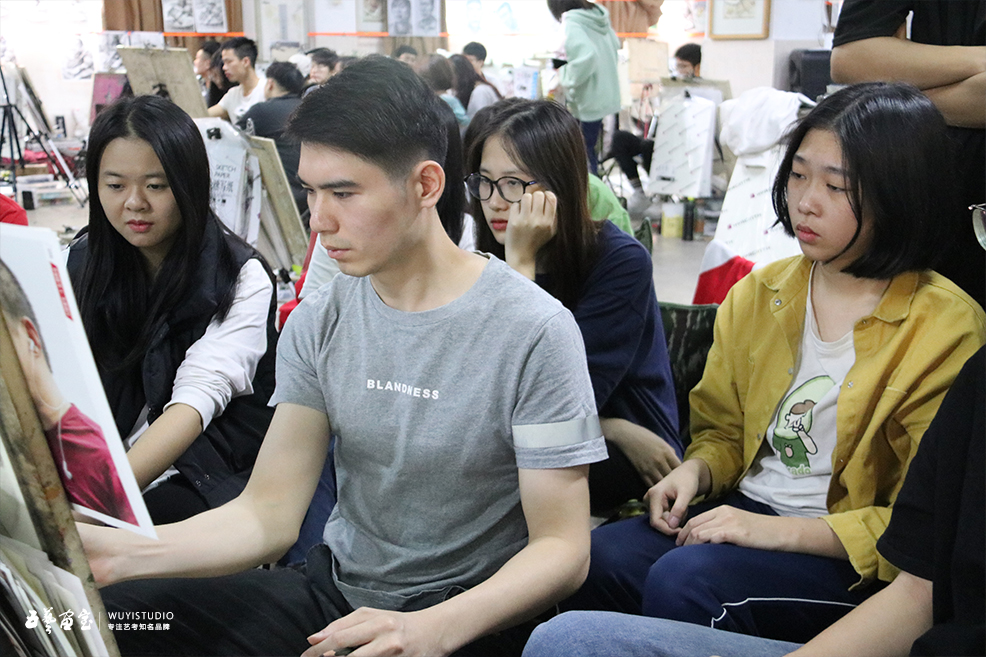 廣州晨星藝術培訓有限公司美術培訓-名師班.jpg 廣州晨星藝術培訓有限公司美術培訓-名師班.jpg